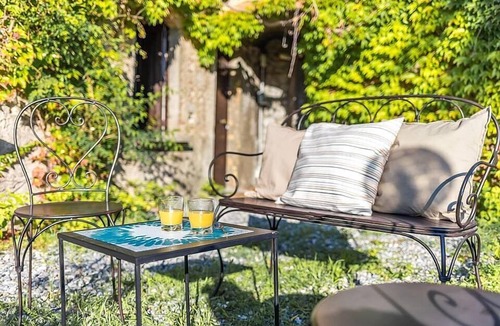 Santa Caterina Dello Ionio Marina House | Casa Iorana D: A characteristic and welcoming apartment located right on the beach, with Free WI-FI.