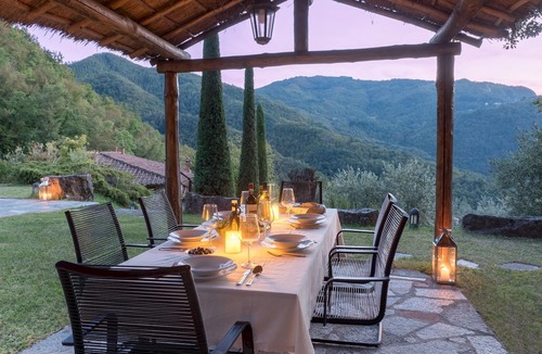 Borgo a Mozzano Villa | Casa al Colle - Five Bedroom Villa, Sleeps 10
