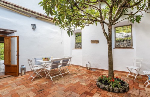 Borgo a Mozzano Villa | Casa al Colle - Five Bedroom Villa, Sleeps 10