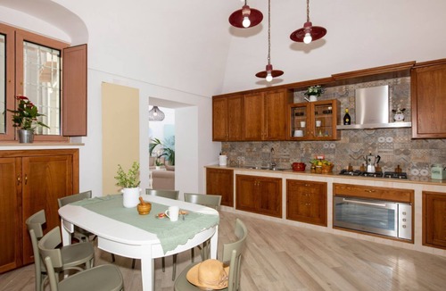 Montepertuso Apartment | Casa Barba Positano breathtaking views & breakfast