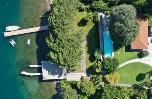 Lesa Villa | Casa Blanca