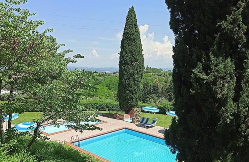 Montaione House | Casa Bonaventura A: A welcoming apartment in the characteristic style of the Tuscan countryside, with Free WI-FI.