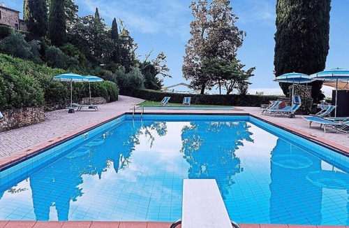 Montaione House | Casa Bonaventura A: A welcoming apartment in the characteristic style of the Tuscan countryside, with Free WI-FI.