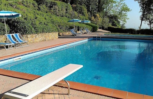 Montaione Villa | Casa Bonaventura F: A welcoming two-story villa in the characteristic style of the Tuscan countryside, with Free WI-FI.