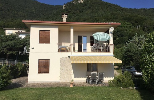 Tignale Apartment | CASA BRIGITTA Apartment with private pool, nature & stunning views