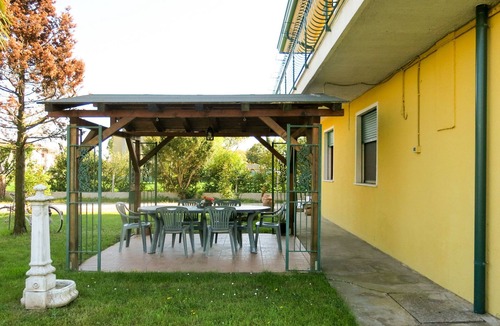 Passarella di Sotto Apartment | Casa Consuelo by Interhome