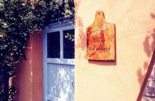 San Lorenzo in Campo Apartment | Casa dei ciliegi