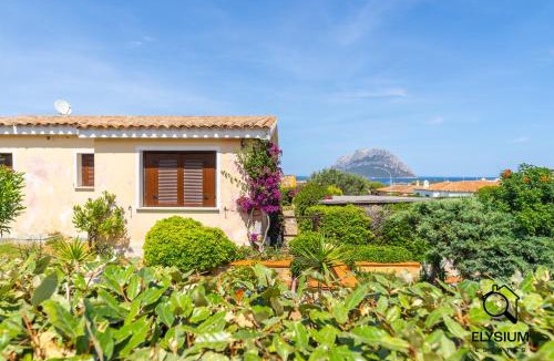 Porto San Paolo House | Casa del sole