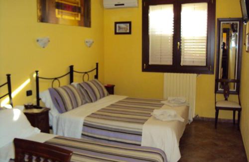 Occhiobello Bed & Breakfast | Casa di Campagna B&B La Corte Ferrara