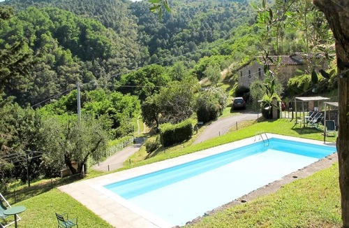 Pietrabuona House | Casa di Zano Podere Zano - apartment for 6 people