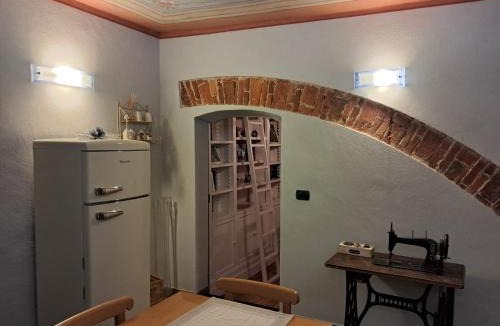 Cairo Montenotte Apartment | Casa Dipinta
