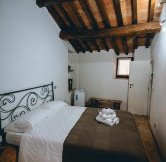 Amandola House | Casa - Il Gioiello - con Jacuzzi e Sauna