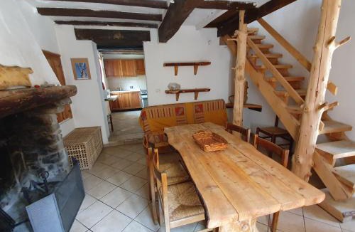 Castelnovo ne' Monti House | Casa in sasso - Pietra di Bismantova