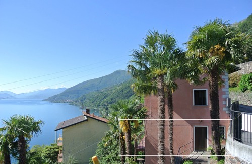 San Bartolomeo Apartment | Casa Lago Azzurro Relaxation puur for vacation & time out