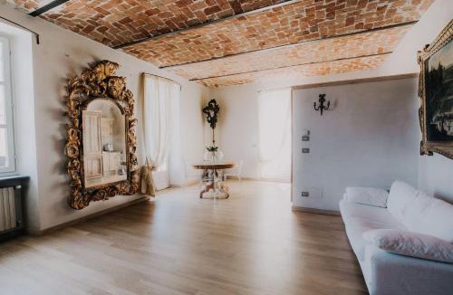 Santo Stefano Belbo Apartment | Casa Luigi Ariano