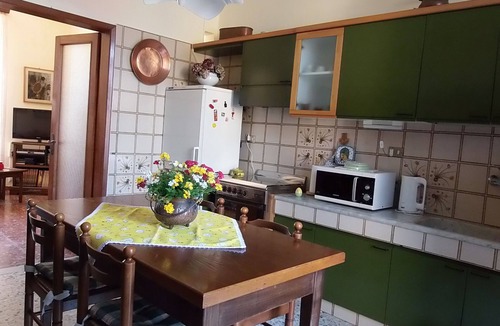 Lucca Apartment | Casa Magnolia just 3 km from Lucca, Wi-Fi and free parking