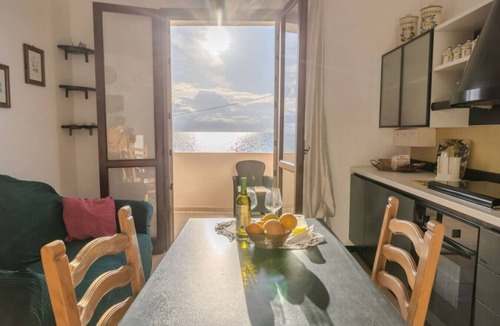 Marina di Palma House | Casa Mare Torre San Carlo