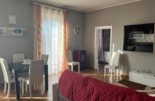 Montefiascone House | casa mioara