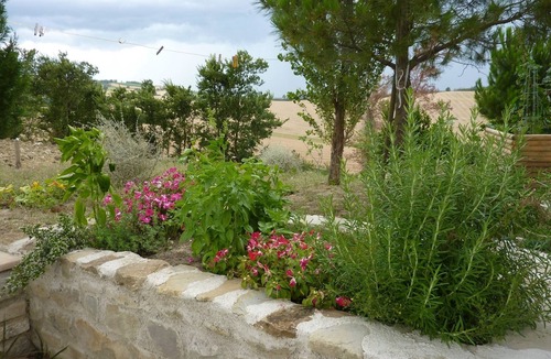 Montecarotto Apartment | Casa-Montale, 3/5 Sotto, typical country house, gr. Pool, secluded location, panoramic views