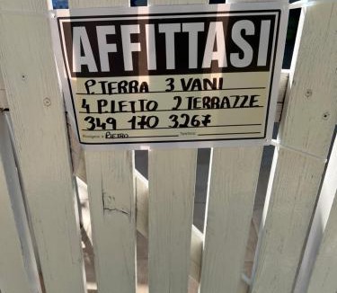 Isola delle Femmine Apartment | casa NiKa a 150 mt dal mare
