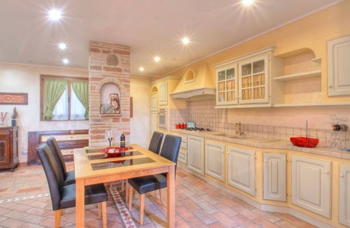 San Feliciano Villa | Casa Oleandra - Three Bedroom Villa, Sleeps 5