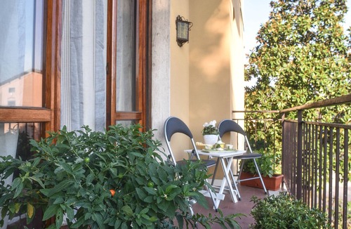 Lucca Historical Center Apartment | Casa Paola, 2 steps from the center: A/C, Wi-Fi, bikes and parking!