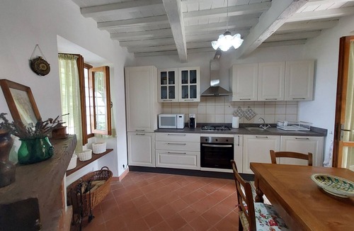 Strettoia Apartment | 'Casa Peppina' mit Terrasse by Interhome