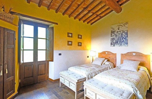 Pieve Fosciana House | Casa Robia A: A characteristic and welcoming apartment that is part of a villa, surrounded by Garfagnana Valley, with Free WI-FI.