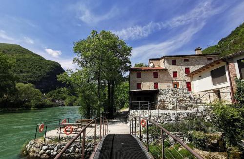Solagna Bed & Breakfast | Casa sul Fiume County House