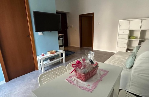 Terni Apartment | Casa Susanna - delizioso piano terra, centralissimo, superservito, tranquillo, appena fuori ZTL parcheggio libero