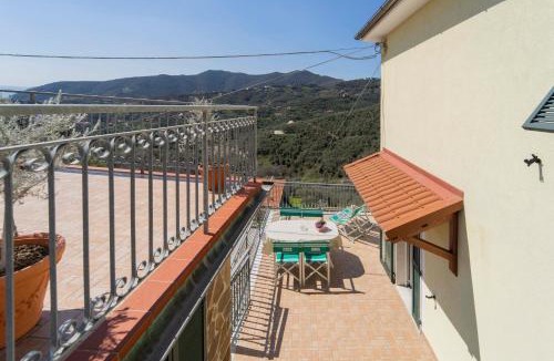 Camposoprano Apartment | CASA VACANZA IL PORTICO