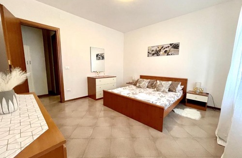 Pieris Apartment | Casa Vacanza Minzoni