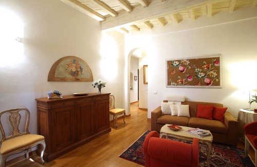 Duomo Apartment | CasaCaterina, in the Heart of the Old Center of Florence