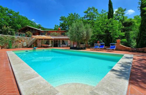 San Pietro a Cegliolo Villa | Casale San Martino by PosarelliVillas