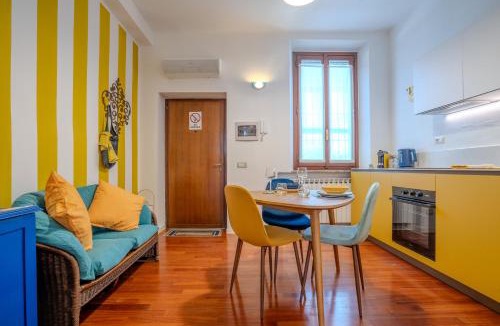 Cernusco sul Naviglio Apartment | Case Ospitali - Casa La Fontanella, suggestivo bilocale x2 in corte con posto auto