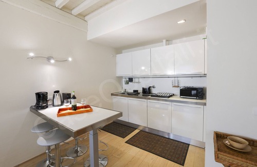 Isolotto Apartment | CaseOspitali - MaisonDolceVita charming apartment