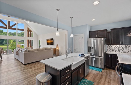 Lake Norman of Catawba House | Cast Away by Southern Charm | Lakefront Getaway| Sleeps 7