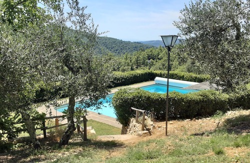 Gaiole in Chianti Villa | Celle di Lecchi is a characteristic Borgo on the hillside of Lecchi in Chianti