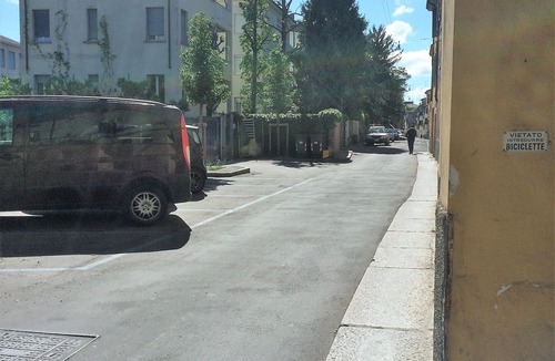 Parma City Centre Apartment | Center, air conditioned, renovated with transit and parking