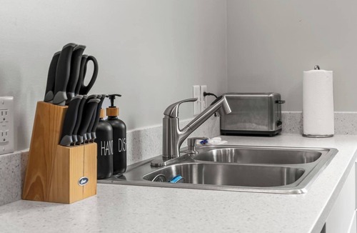 West Central Apartment | Central Fort Wayne Apartment | Triplex Residence