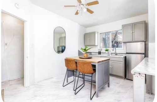 Benton Park House | Centrally located duplex in vibrant St. Louis