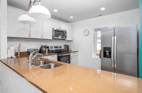 Near Northside House | Centrally Located, 3BD Urban Oasis