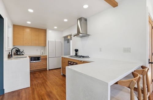 Indianapolis House | Centrally-Located | Modern Vibes | King Beds