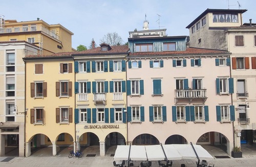 Udine Apartment | Centro Storico+parcheggio A700mt
