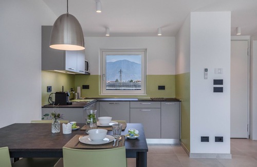Laives Apartment | Certified Bike Experience: Sun Terrace & Alpine Panorama: Apartments Curti "Waldgrün"