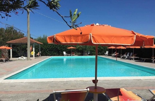 Foce Varano Condo | Chalet Viola Beach Village