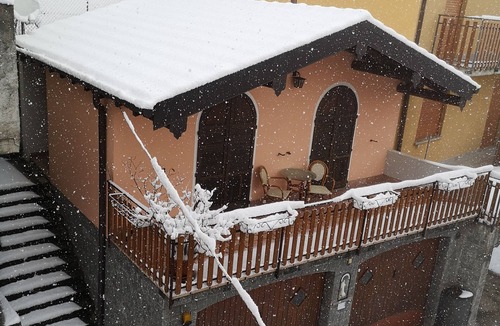 Garzeno House | CHALET WITH POOL FOR 2 PEOPLE IN VALLEY ALBANO