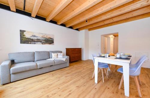 Assenza Apartment | Charm Lakefront Apartments