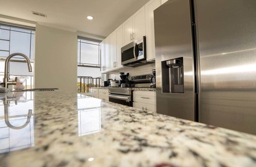 Downtown Baltimore Apartment | Charmcity Residences- Unit 4