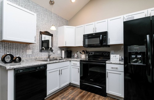 Columbia House | Charming 1-bedroom cottage in Downtown Columbia!